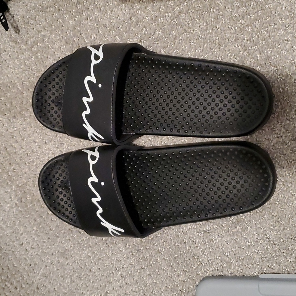 PiNK sandals